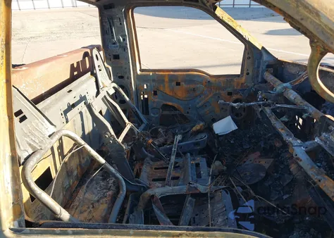 2001 Ford F-250 Xl/Xlt из США, поврежденный, VIN 1FTNF21L91EC89201